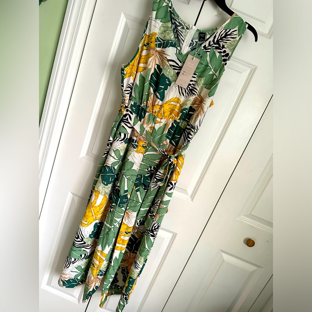 Plus sz 2X tropical leaf print romper jumpsuit new NWT